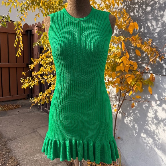 Cute Vivid kelly-green frill hem knit mini dress - Picture 1 of 6